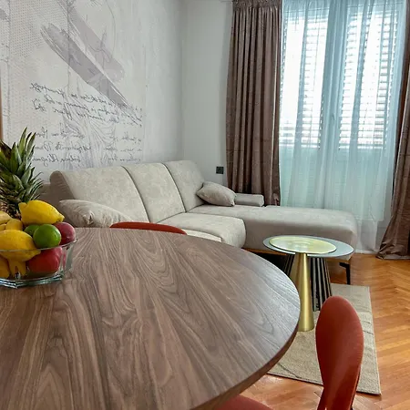 Апартаменти Modern Loft *